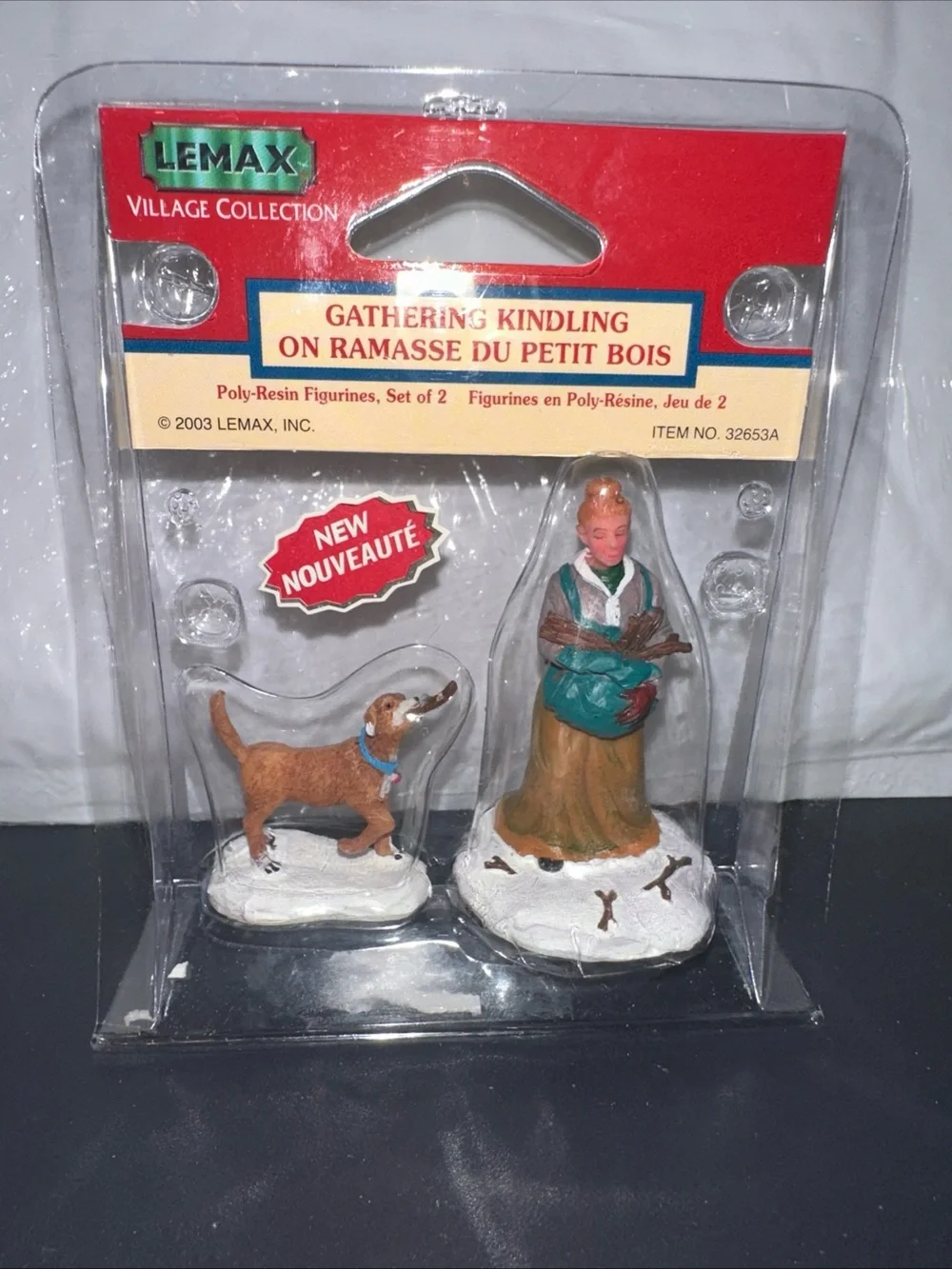 Lemax Village Gathering Kindling Poly Resin Figurine Figure Set 2003 32653A